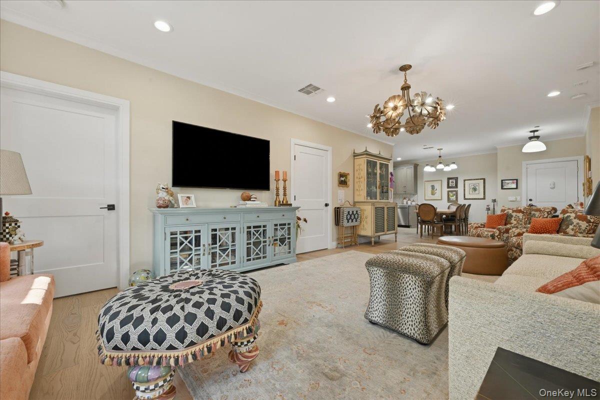 15103 Aspenwood Drive Property Photo 5