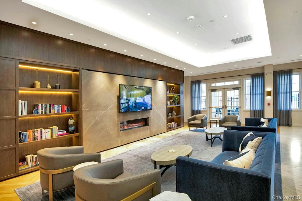 15103 Aspenwood Drive Property Photo 25
