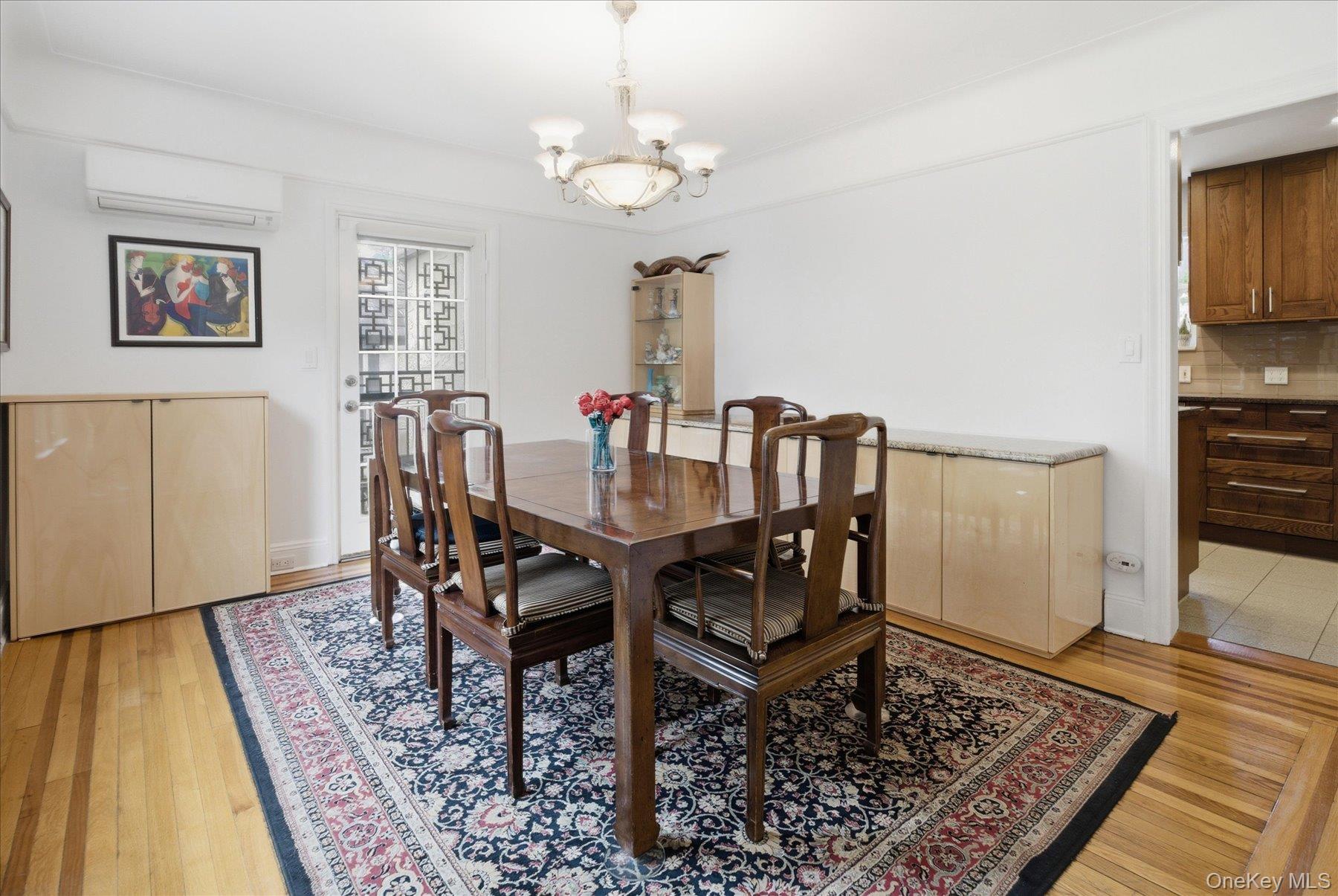 261-21 Pembroke Avenue Property Photo 14