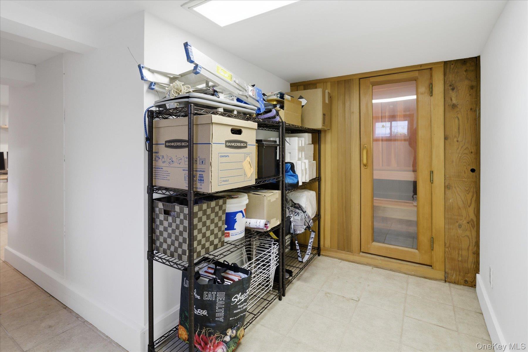 261-21 Pembroke Avenue Property Photo 29