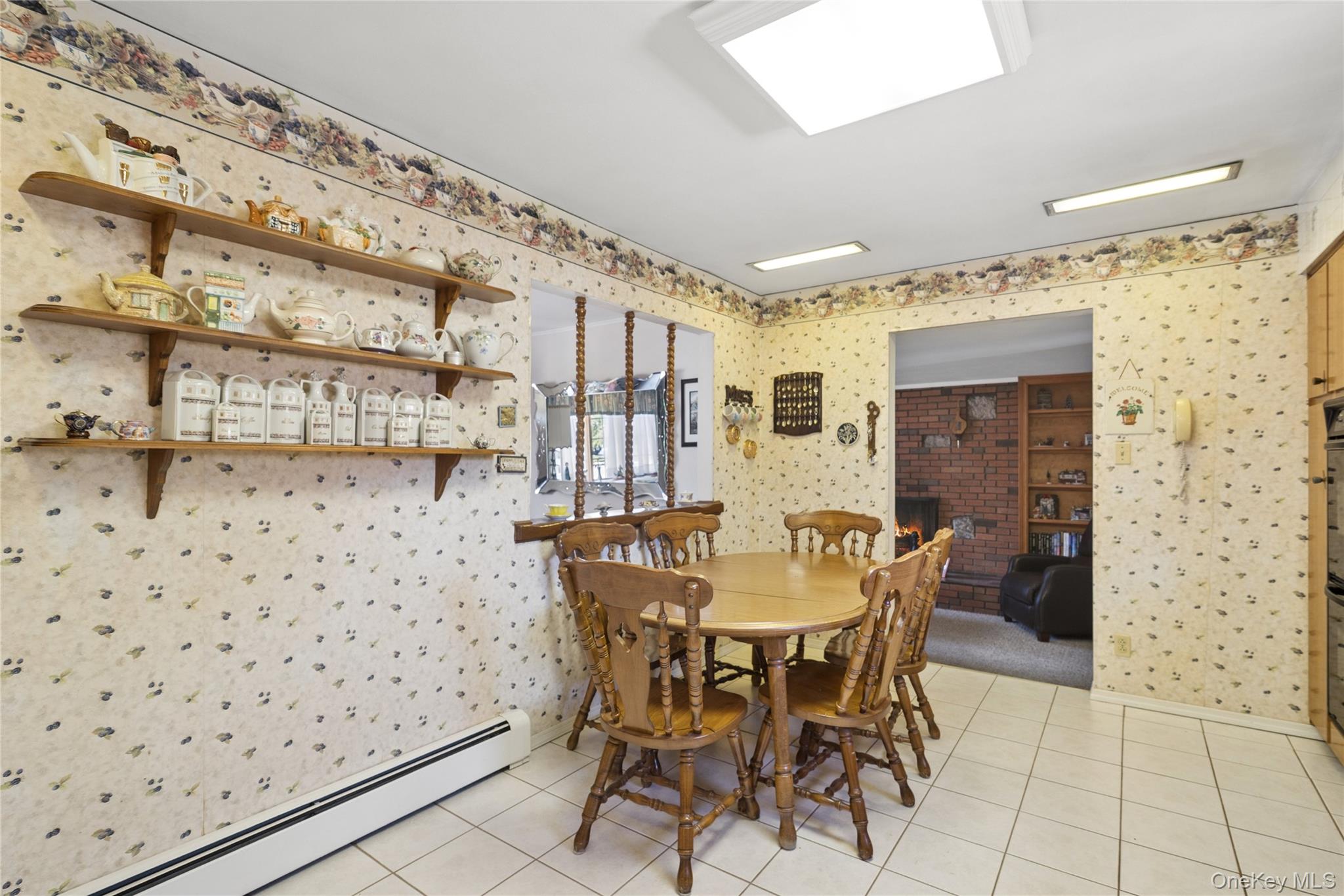52 Center Street Property Photo 6