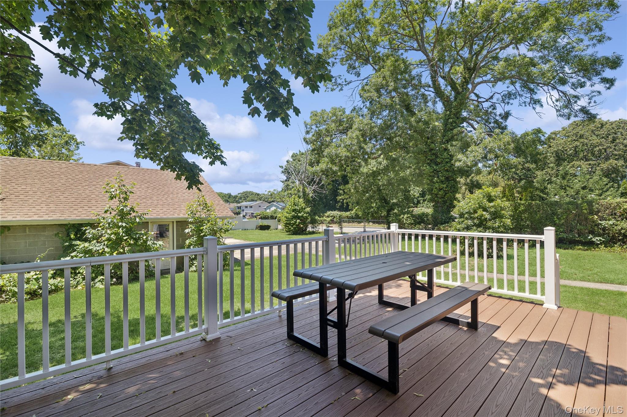 52 Center Street Property Photo 21