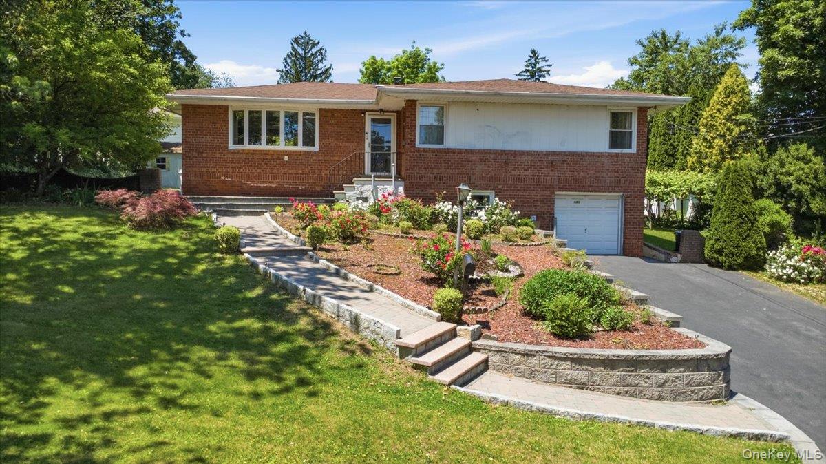 351 Grandview Boulevard Property Photo 1