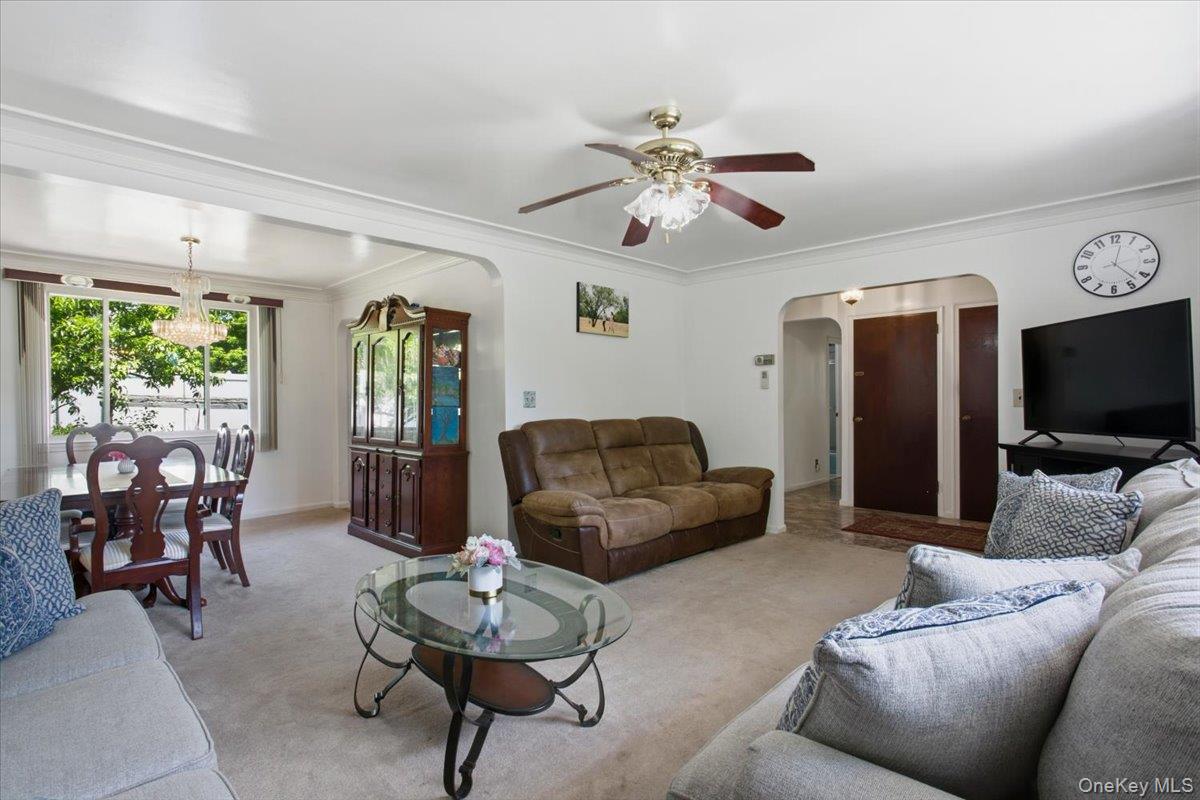 351 Grandview Boulevard Property Photo 4