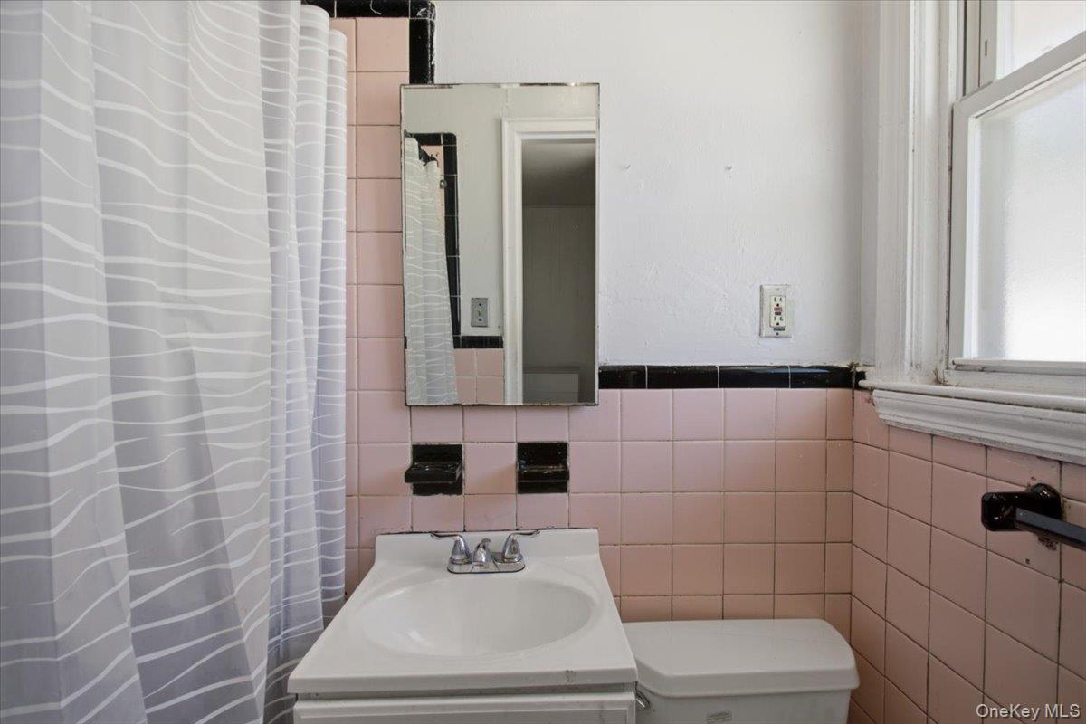 351 Grandview Boulevard Property Photo 10
