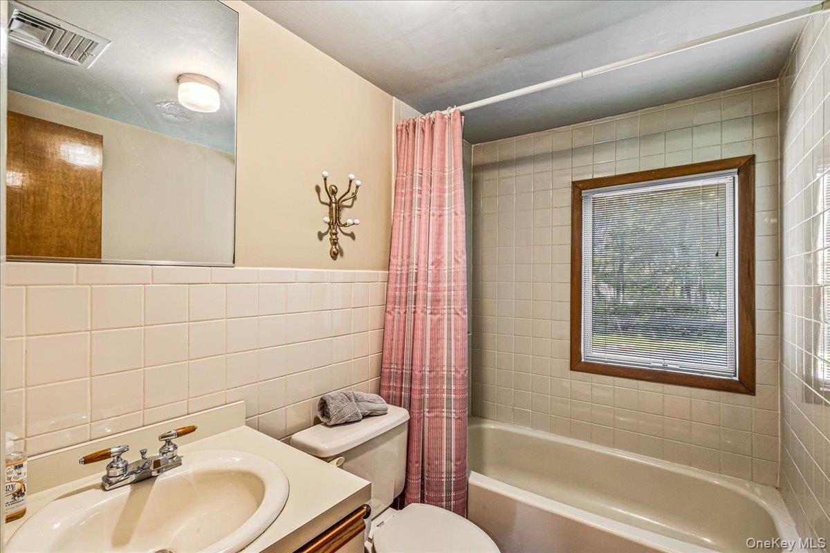 47 Main Street Property Photo 14
