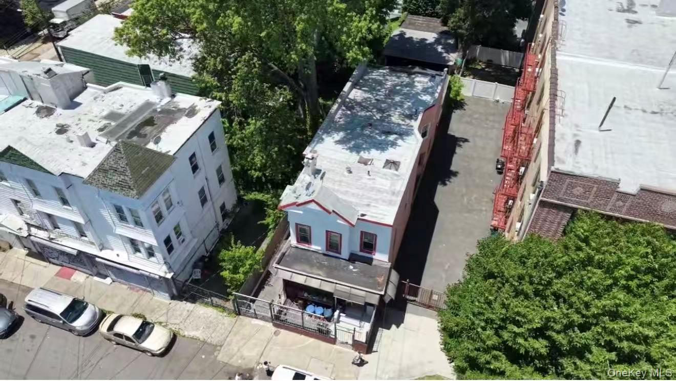 3935 Barnes Avenue Property Photo 1