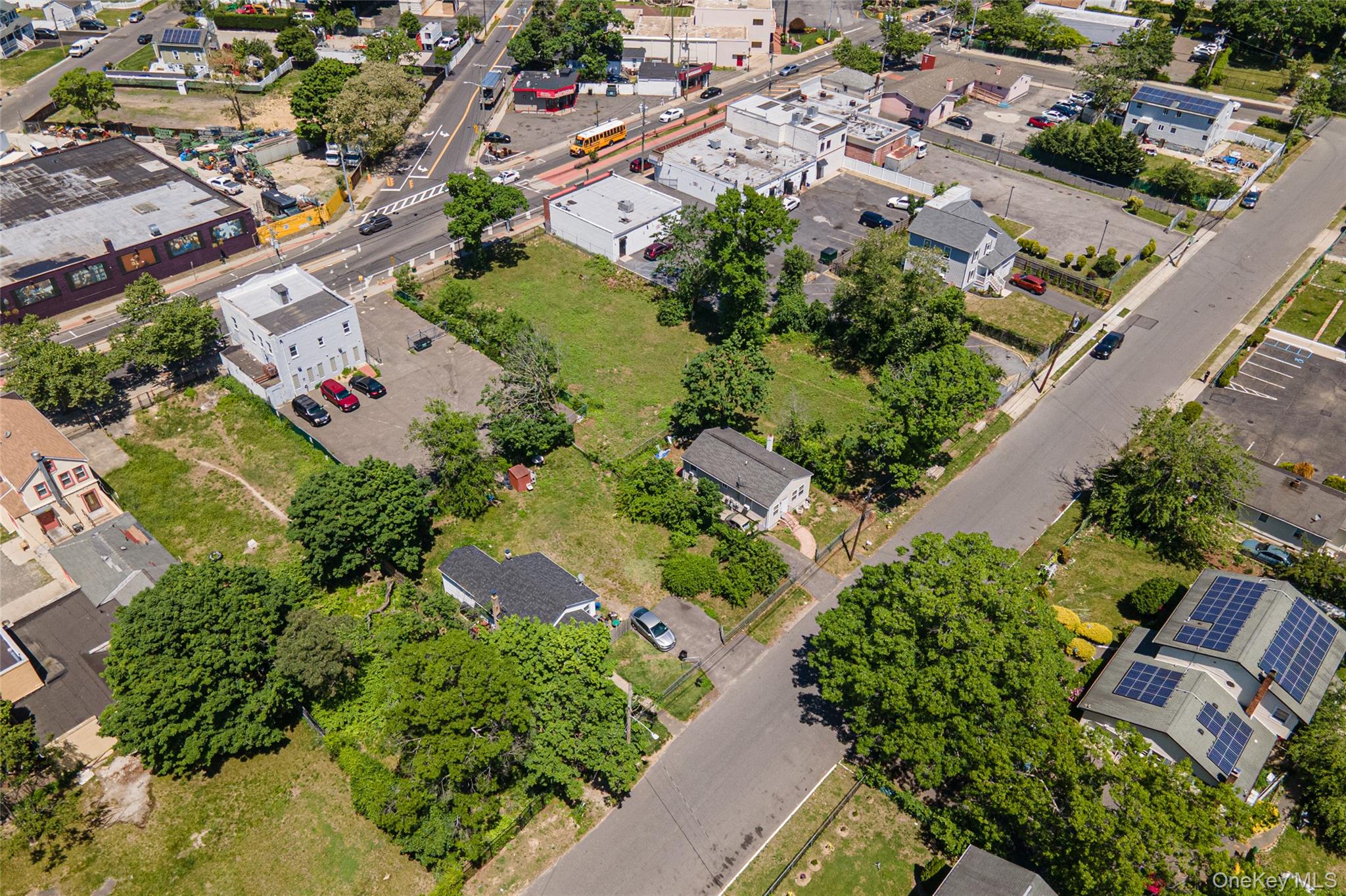 1523 Straight Path Property Photo 8