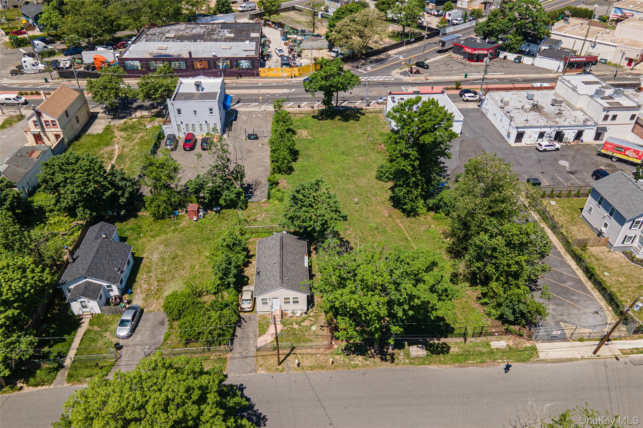 1523 Straight Path Property Photo 9