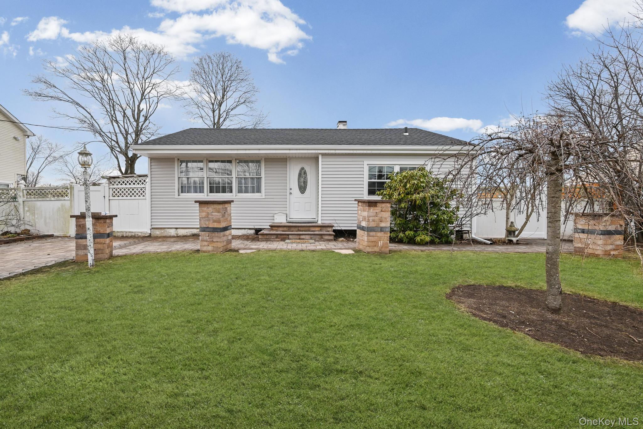 186 Westwood Drive Property Photo 1