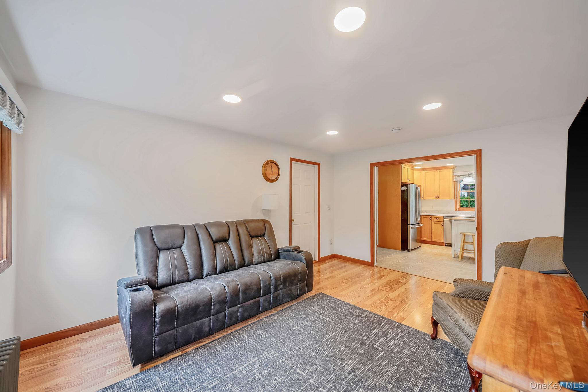 75 Champlin Avenue Property Photo 21