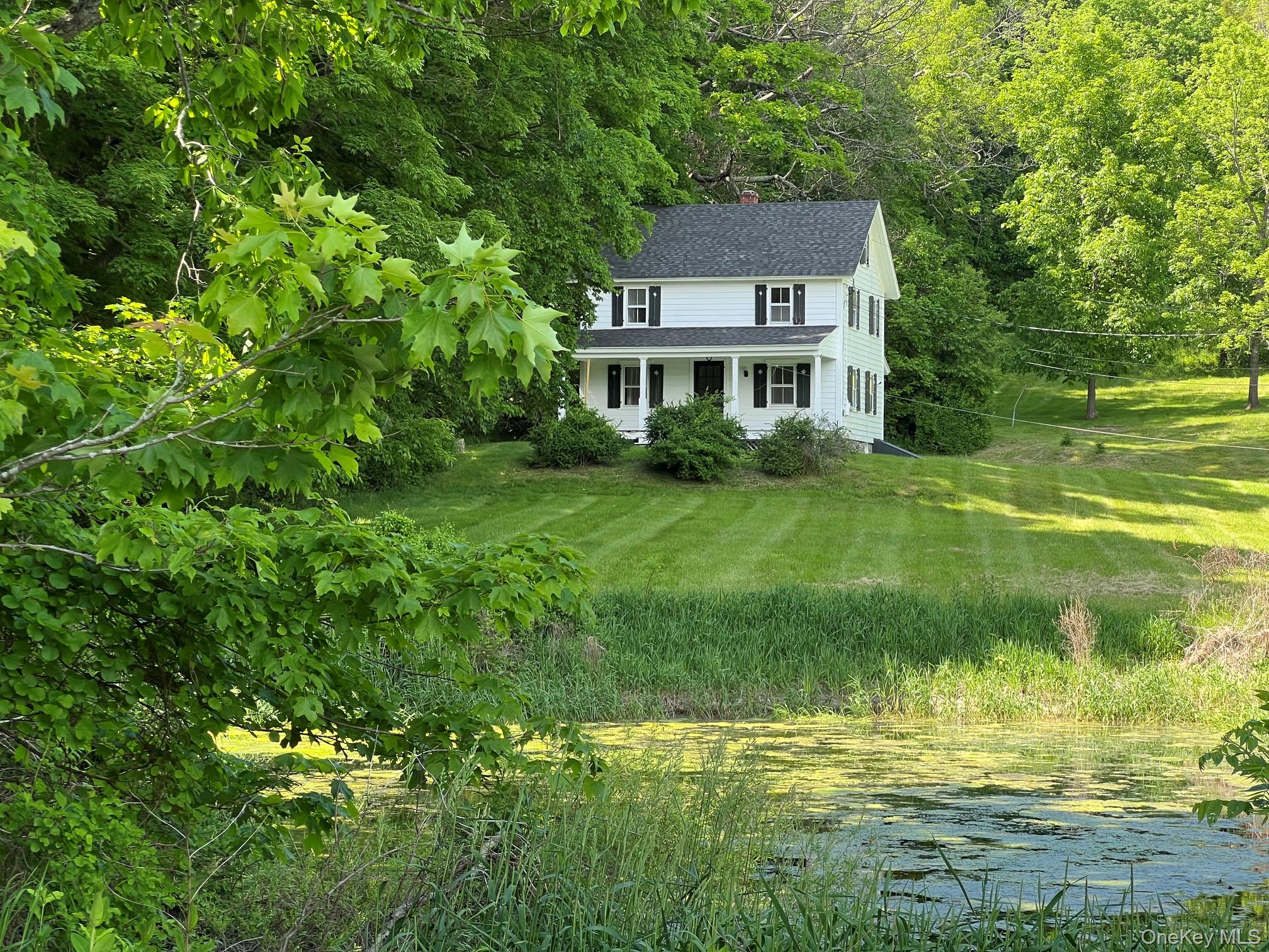 559 Shunpike Property Photo 1