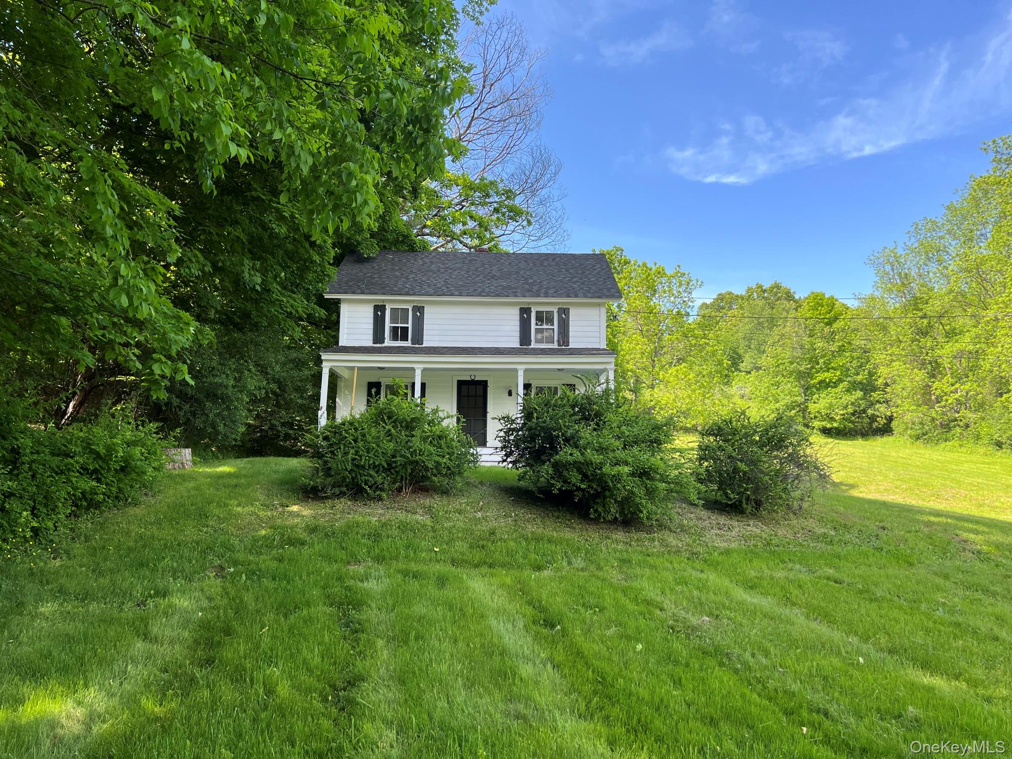 559 Shunpike Property Photo 2