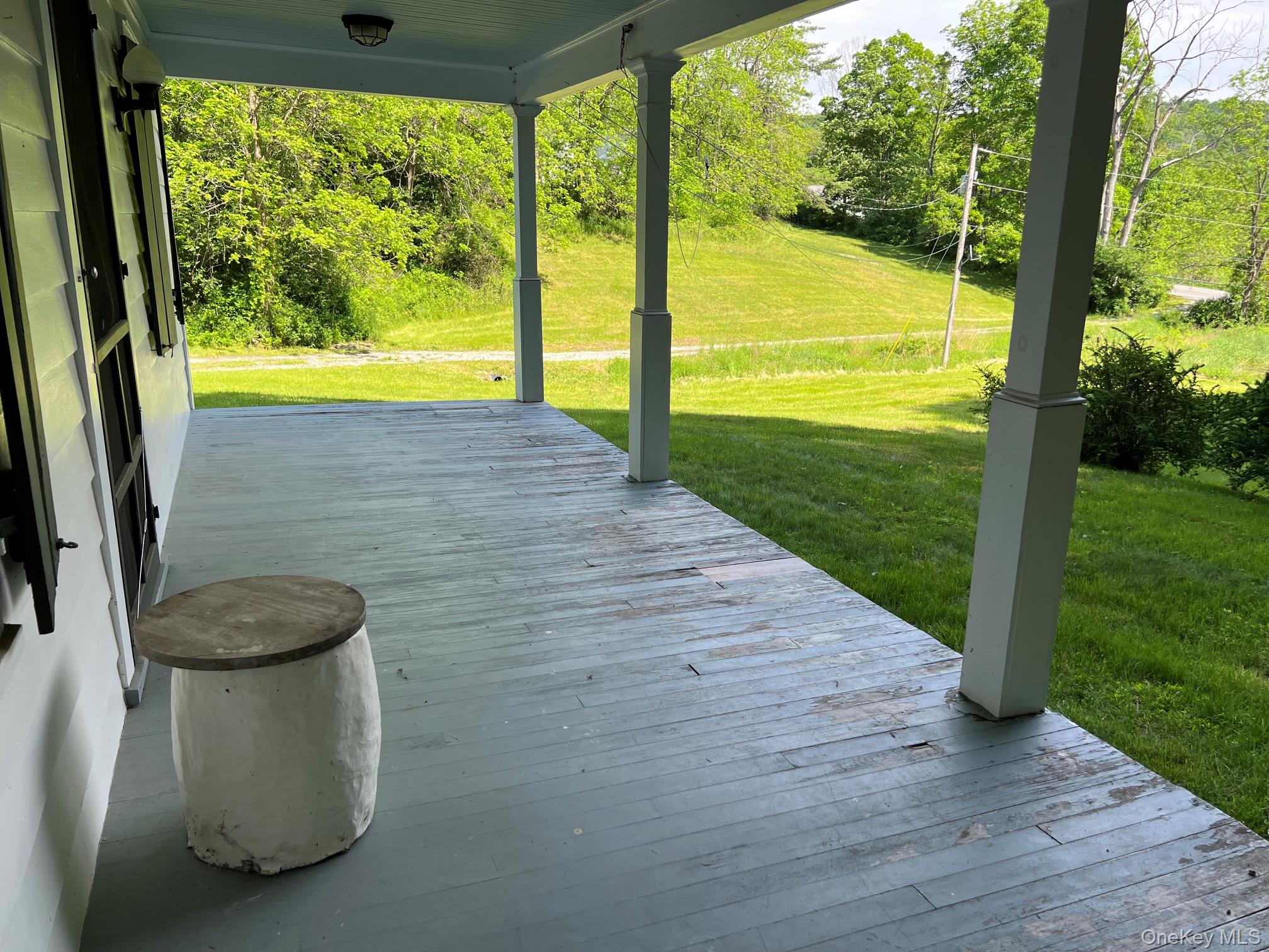 559 Shunpike Property Photo 3