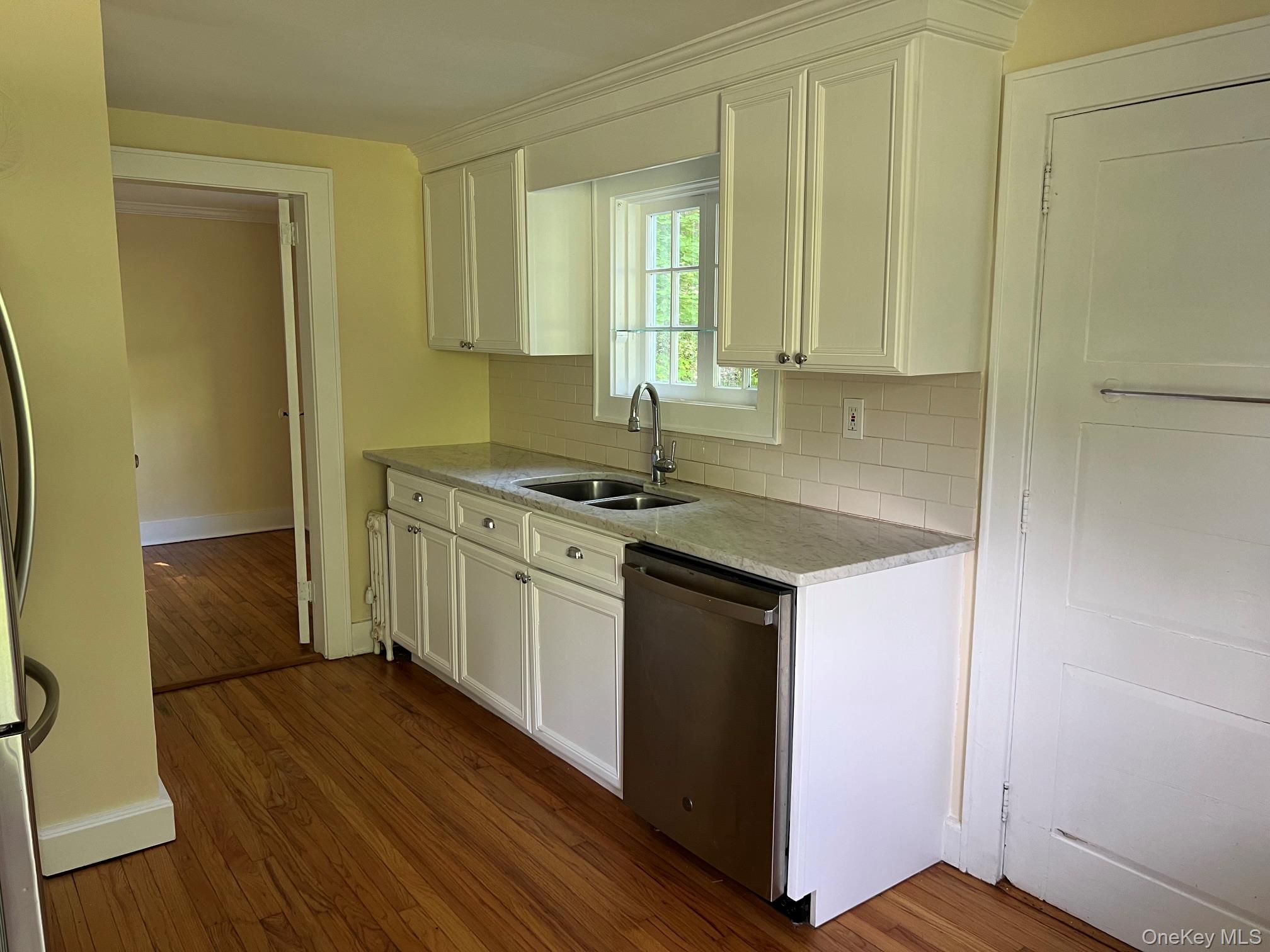 559 Shunpike Property Photo 8