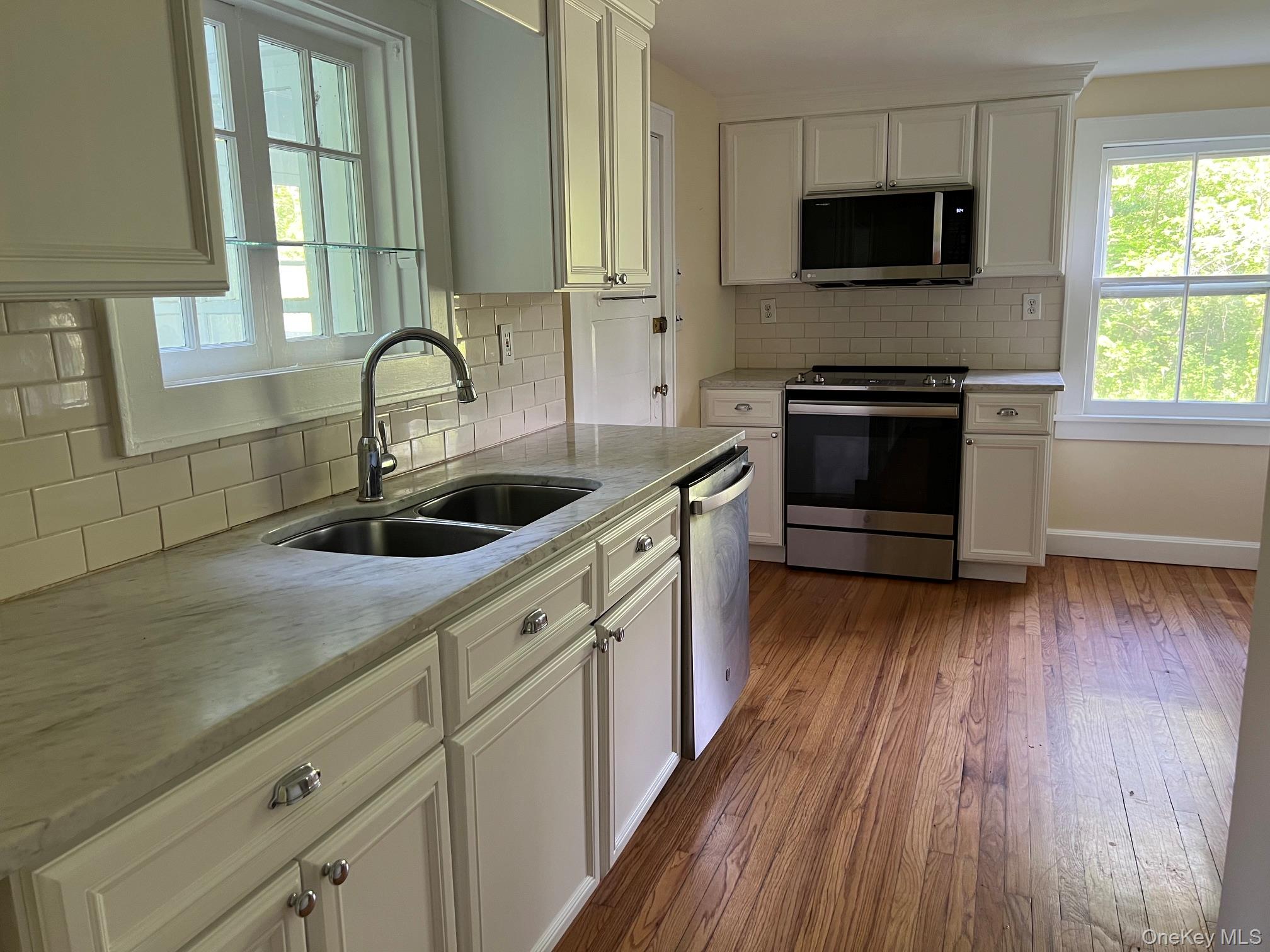 559 Shunpike Property Photo 11