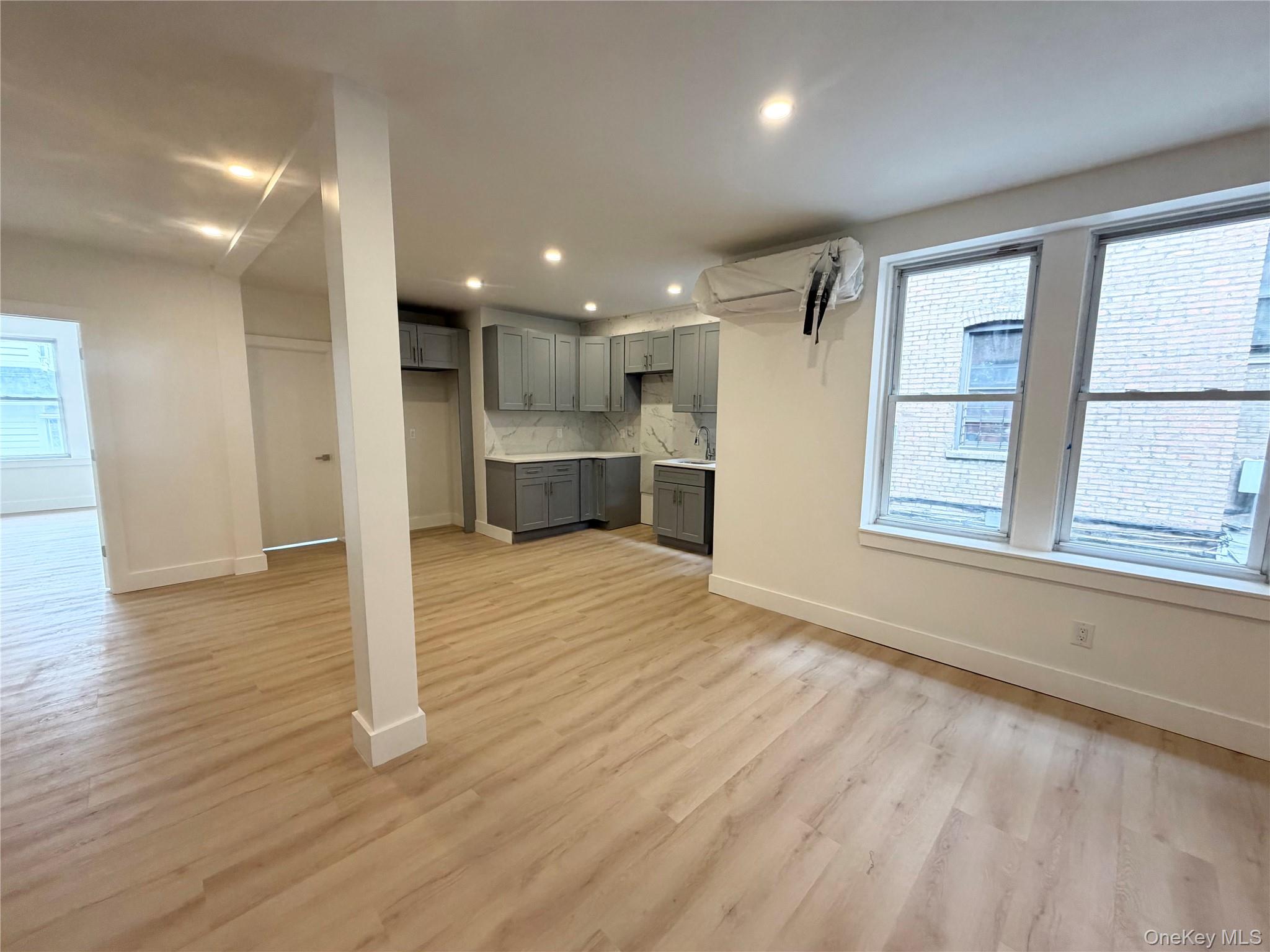 3105 Roberts Avenue Property Photo 1