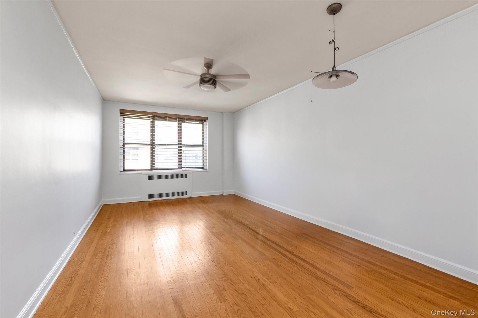 34-21 78th Street 5g Property Photo 4