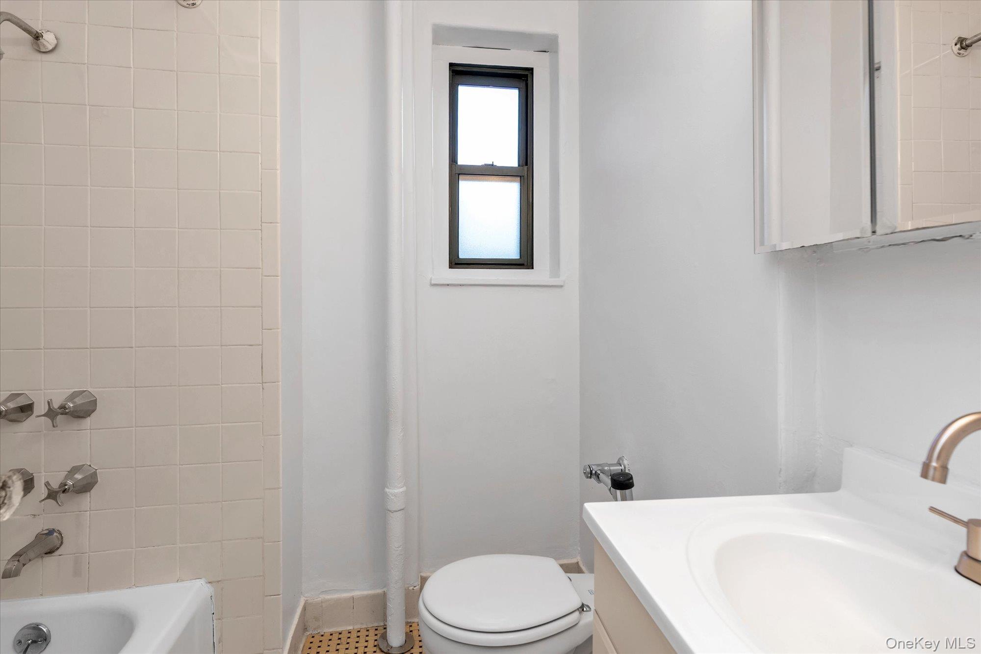 34-21 78th Street 5g Property Photo 24