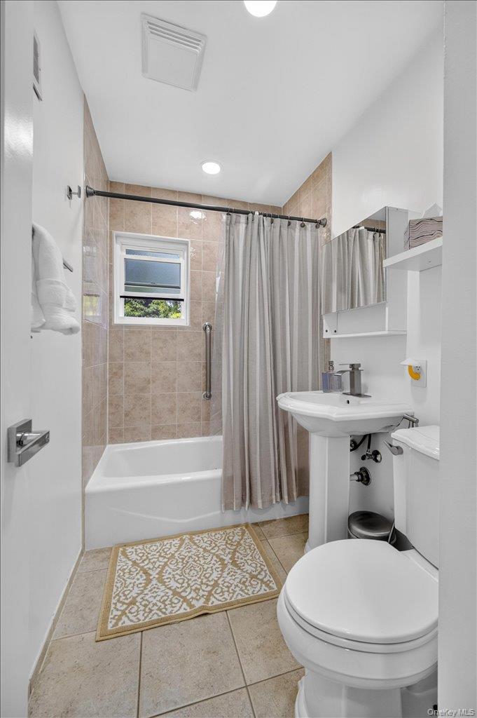 33 Terrace Avenue Property Photo 11