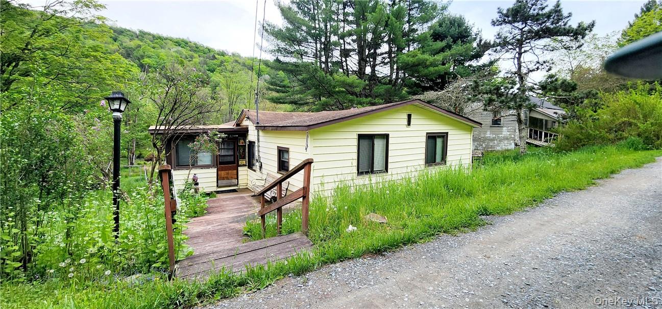 32 Brookside Drive Property Photo 1