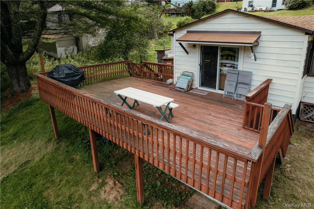 32 Brookside Drive Property Photo 2