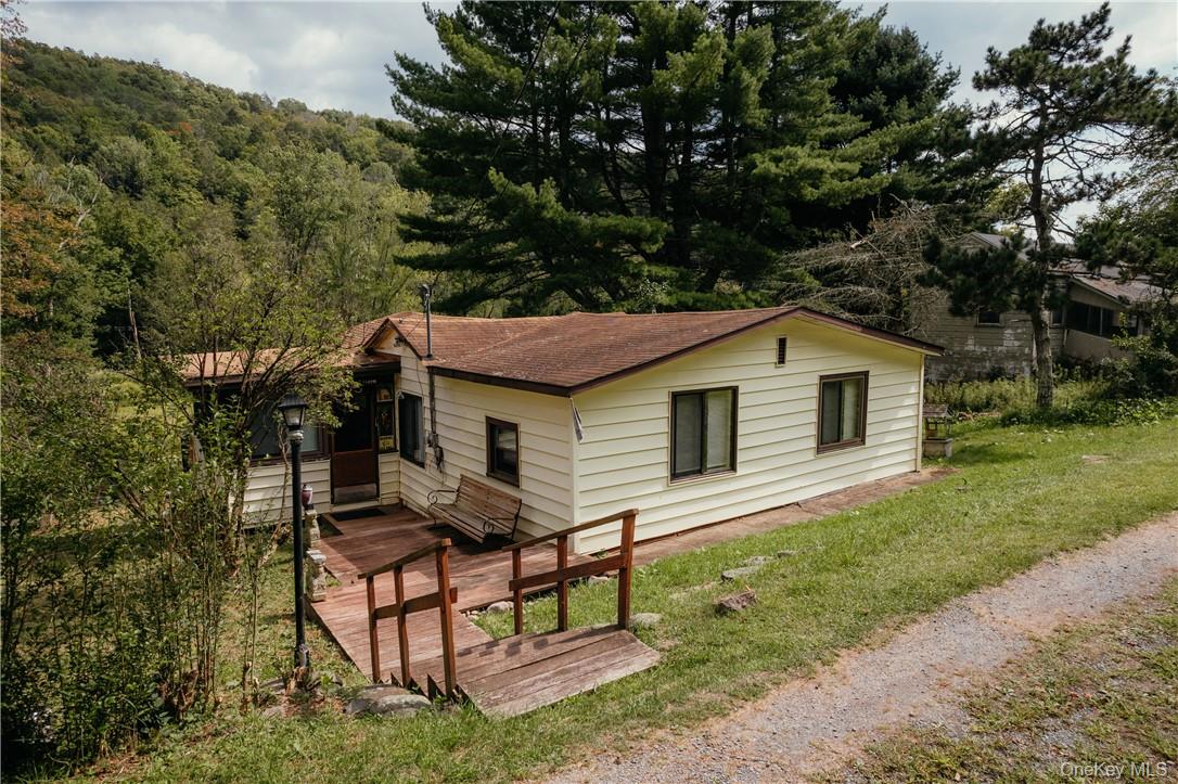 32 Brookside Drive Property Photo 3
