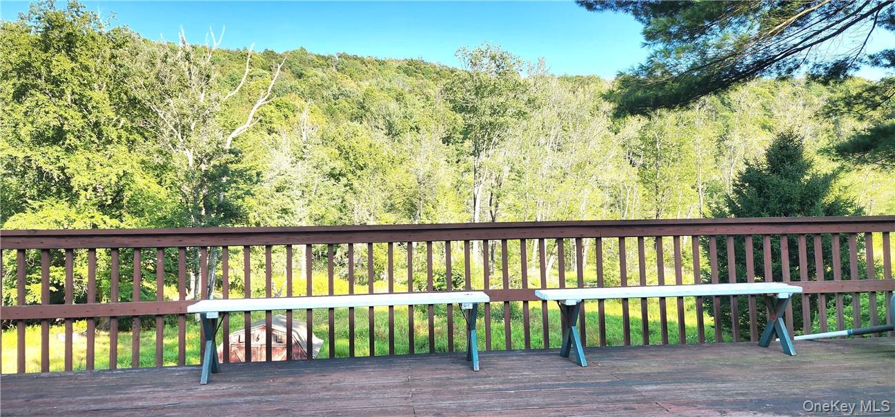 32 Brookside Drive Property Photo 9