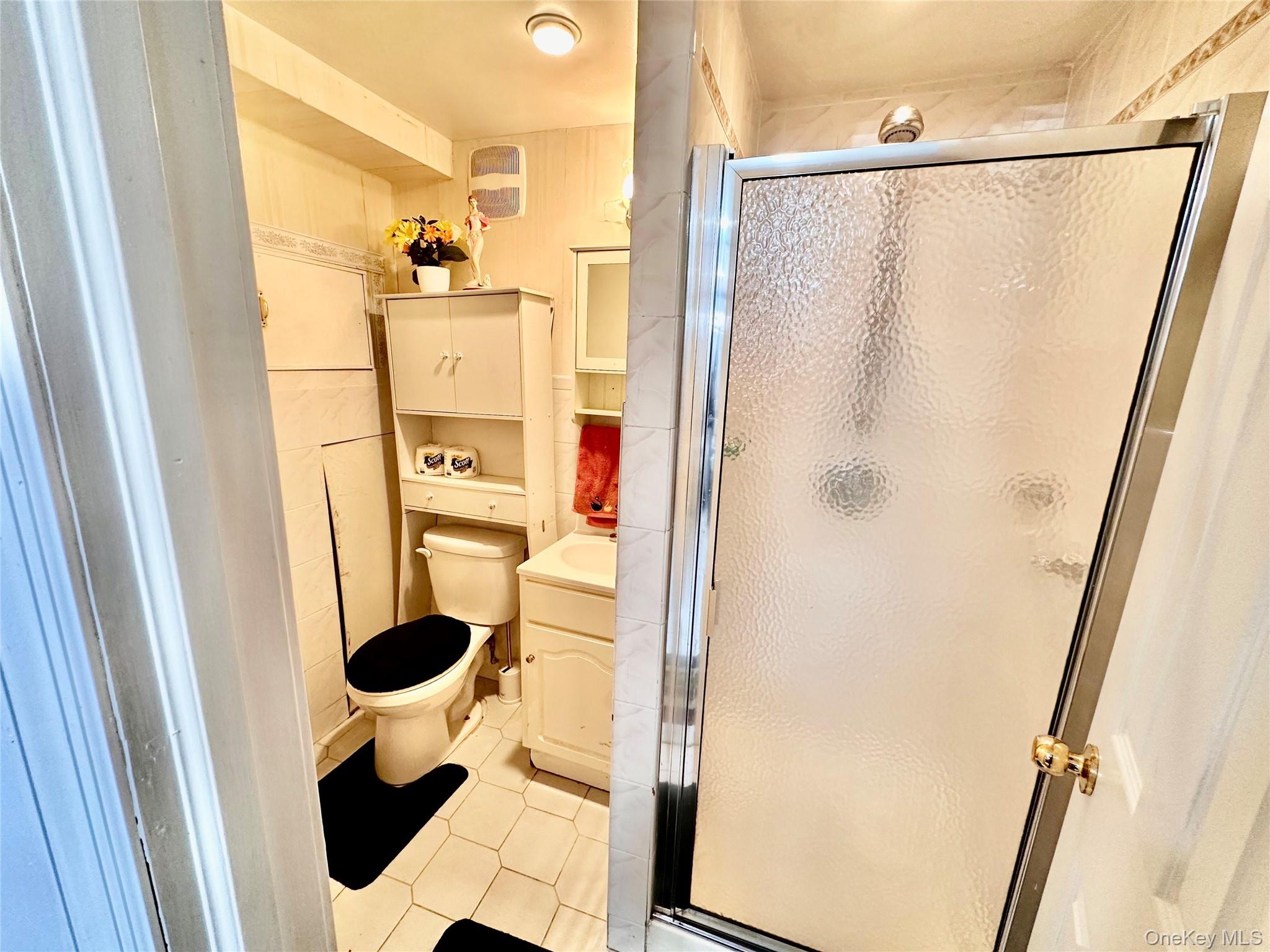 2242 93rd Street Property Photo 13