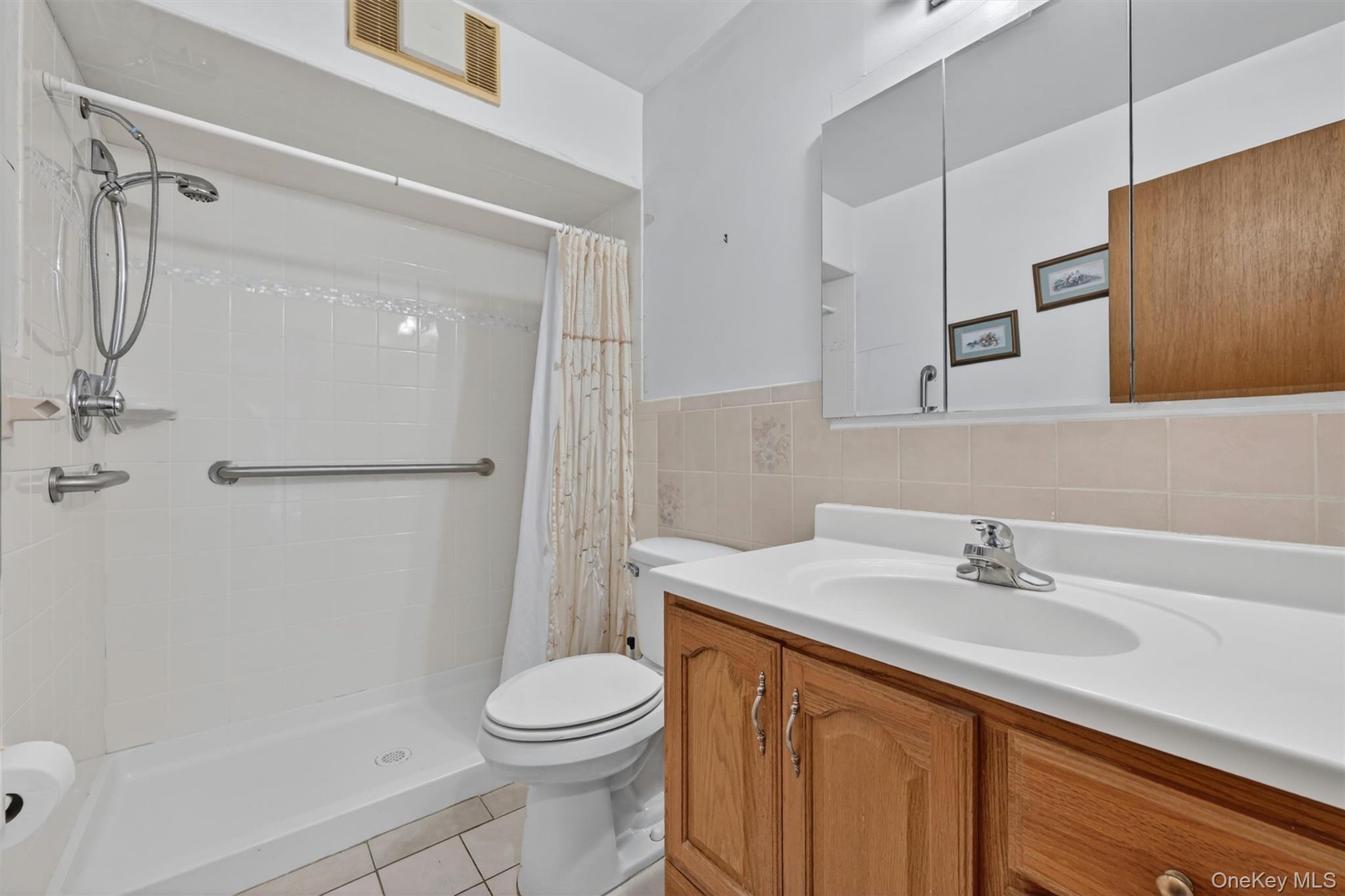 2 Curie Road Property Photo 15