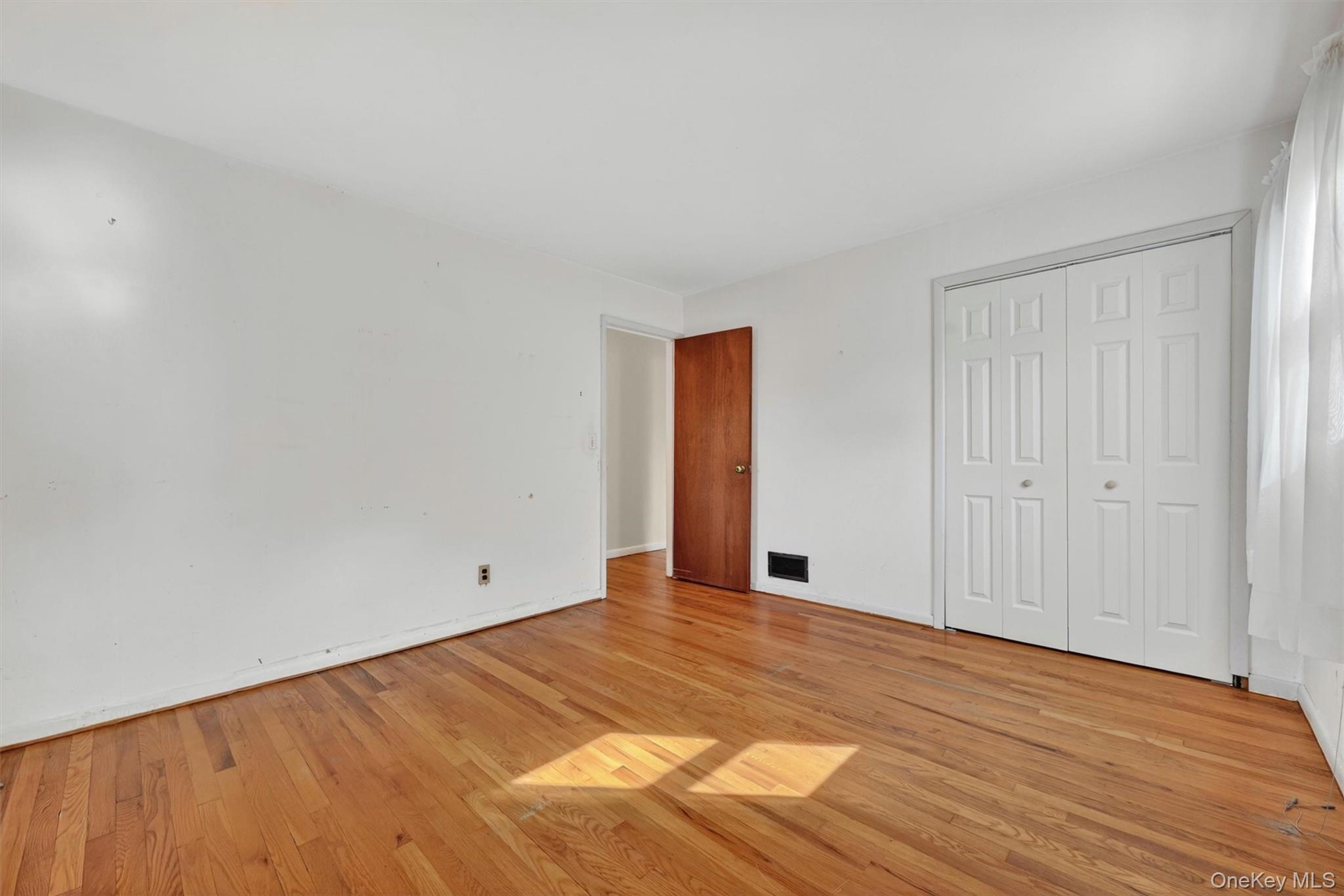 2 Curie Road Property Photo 18