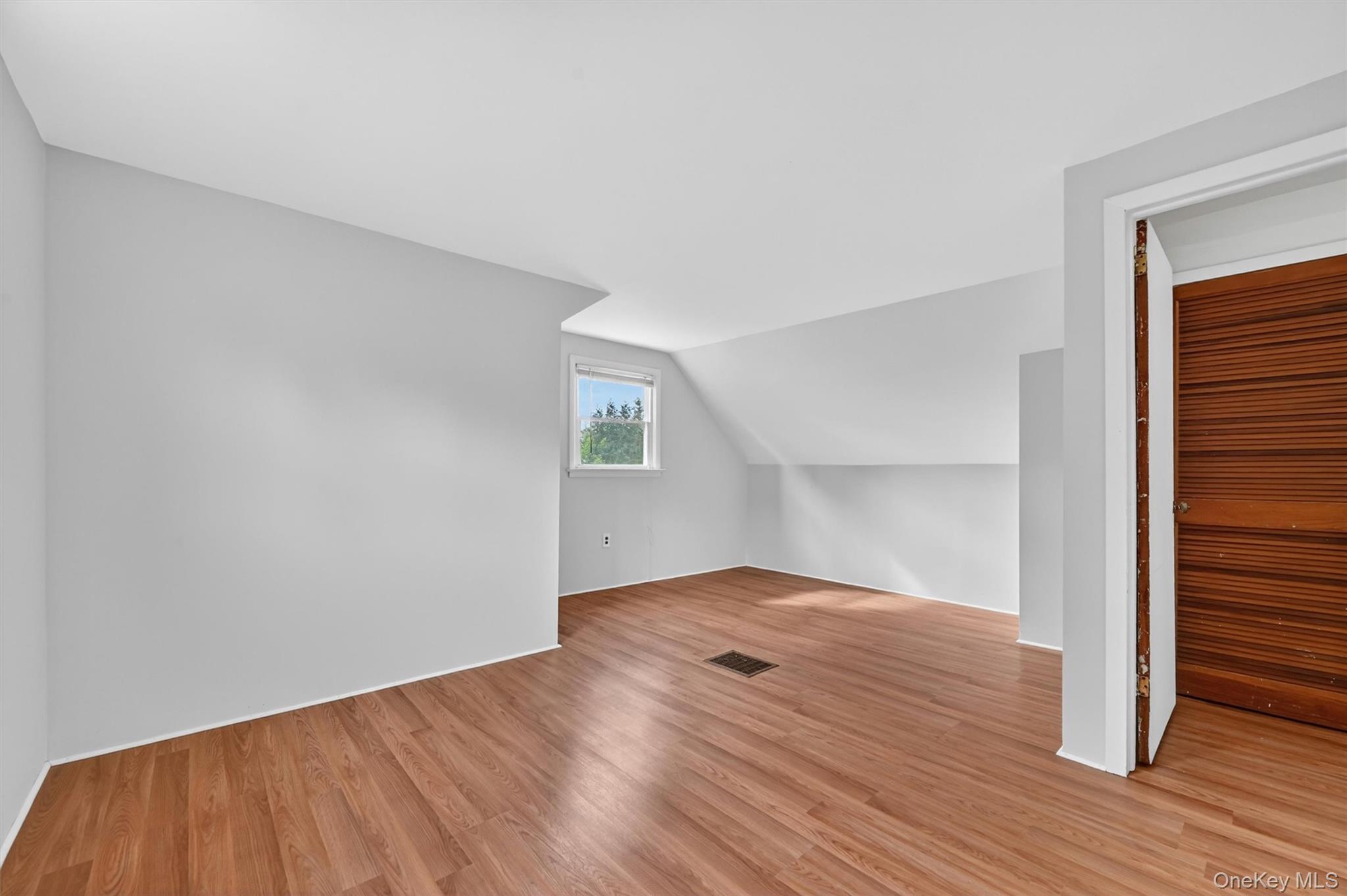 2 Curie Road Property Photo 24