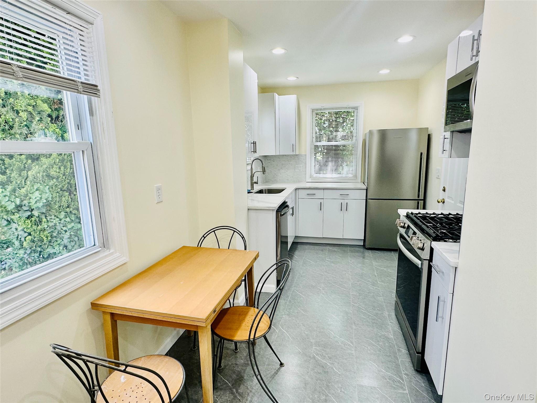 11124 170th Street Property Photo 5