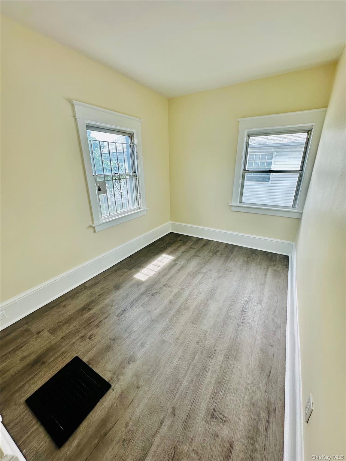 11124 170th Street Property Photo 11