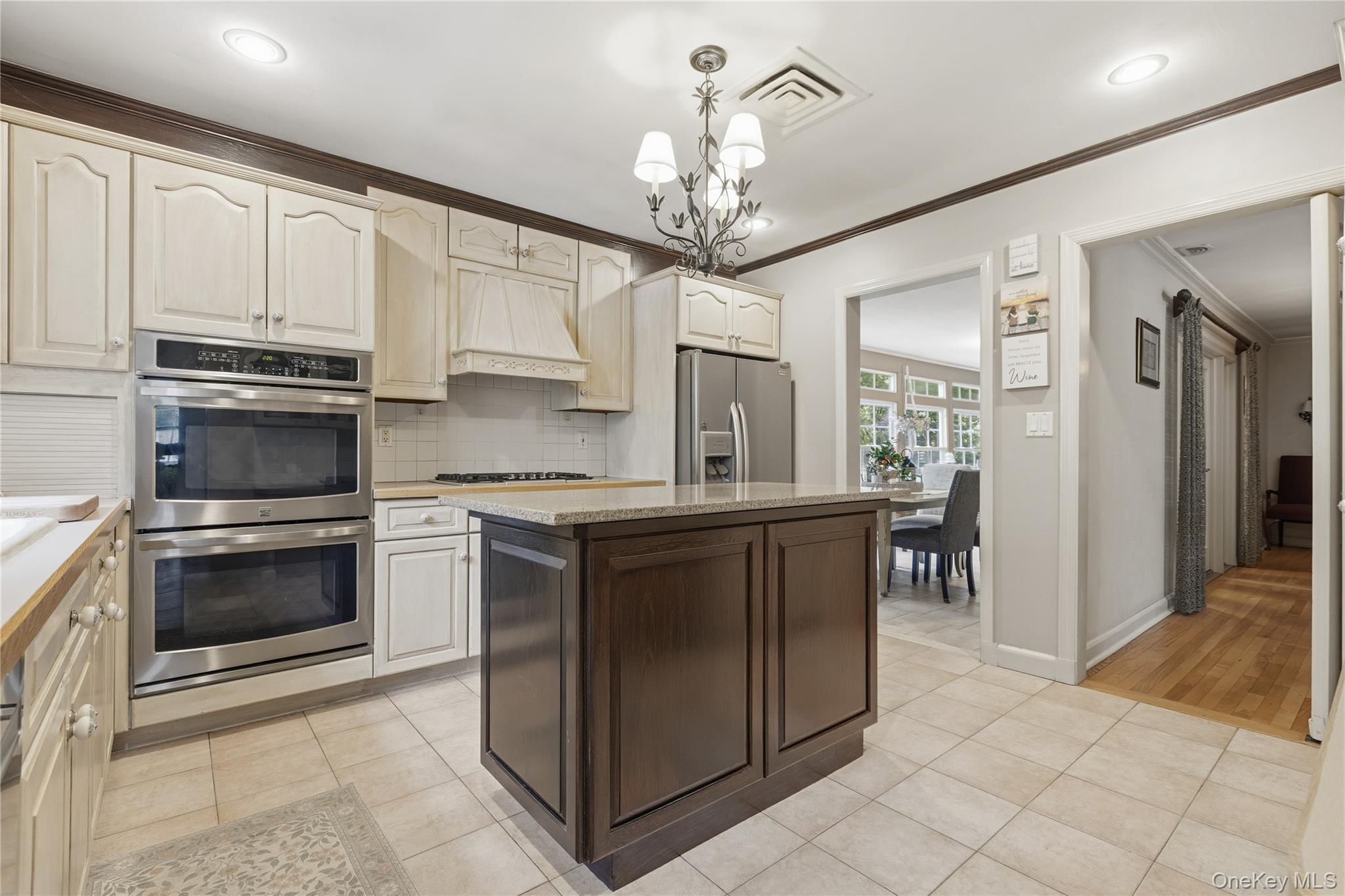1 Hunting Ridge Road Property Photo 12
