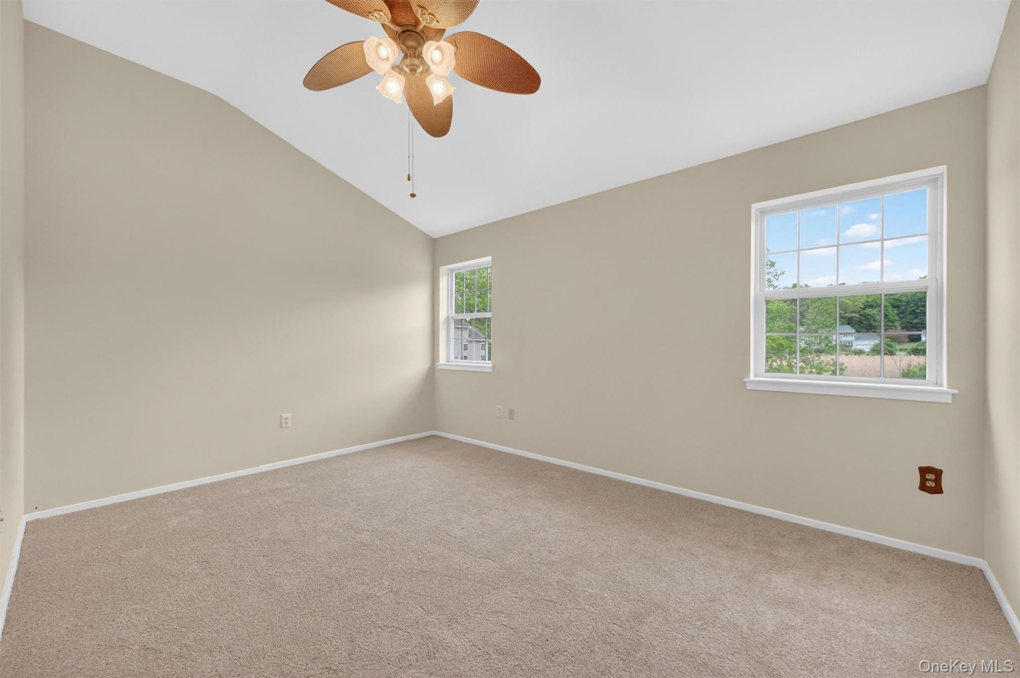 16 Woodfield Drive Property Photo 23
