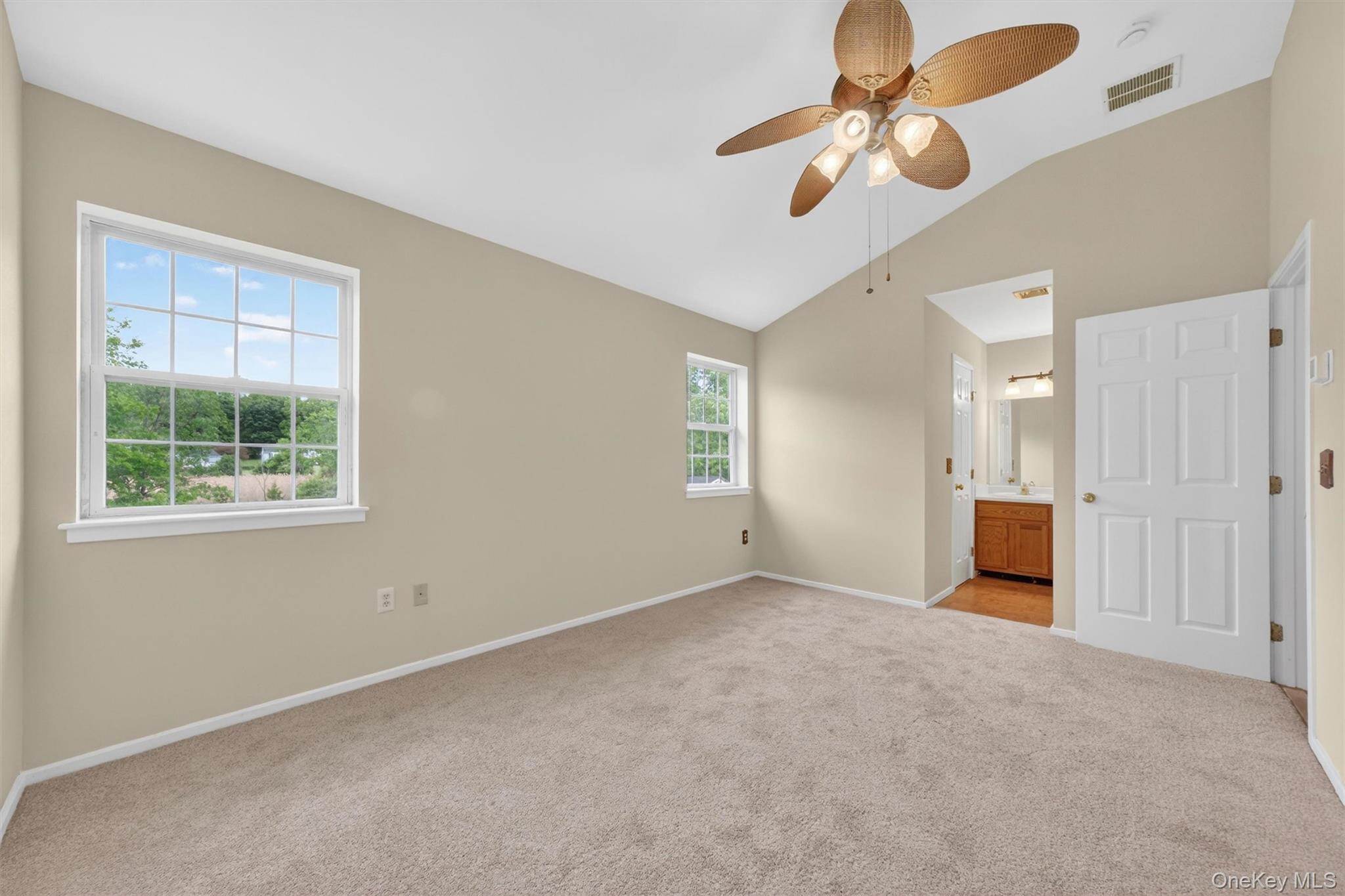 16 Woodfield Drive Property Photo 25