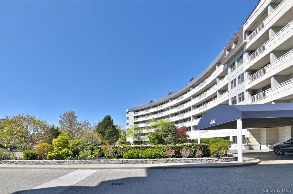 100 Harborview Drive 555 Property Photo 1