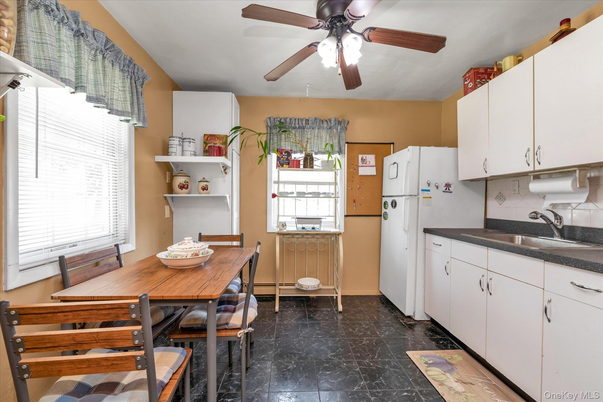 193 Manhattan Avenue Property Photo 6