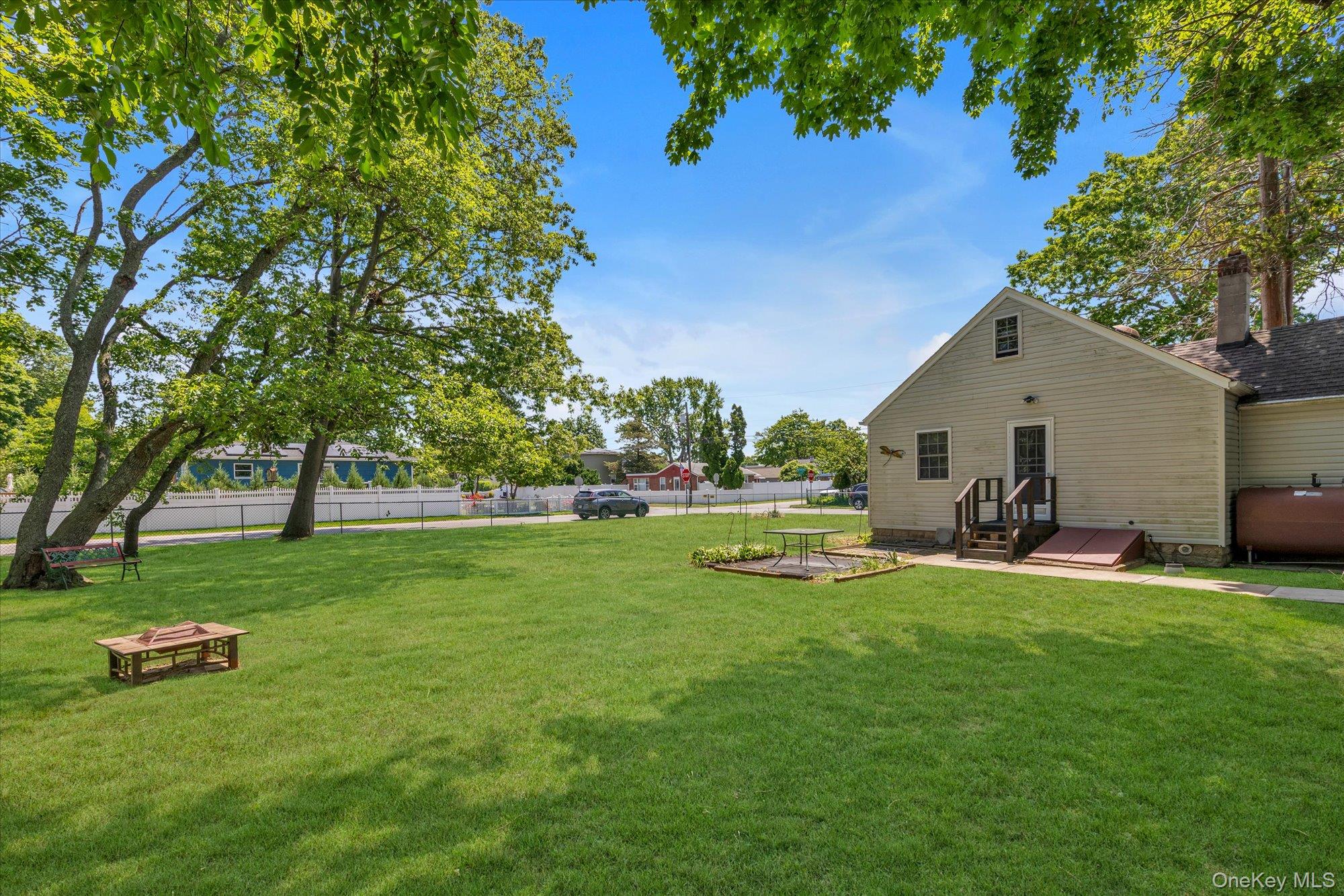 193 Manhattan Avenue Property Photo 14