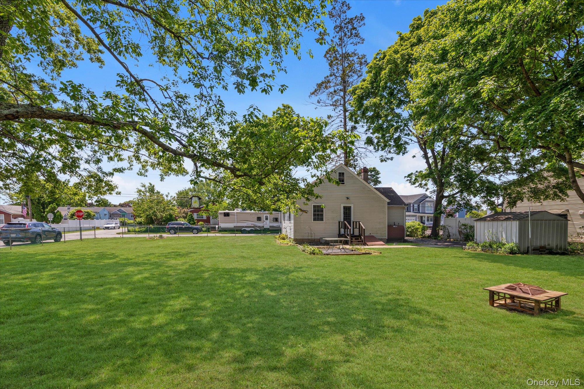 193 Manhattan Avenue Property Photo 15