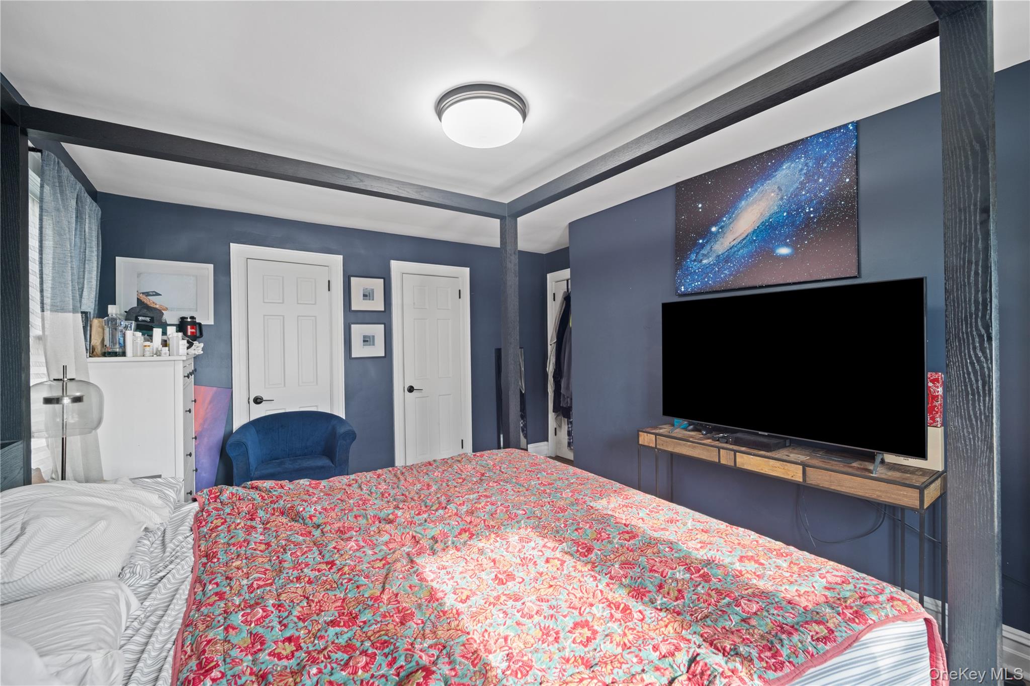 2548 Woodhull Avenue Property Photo 25