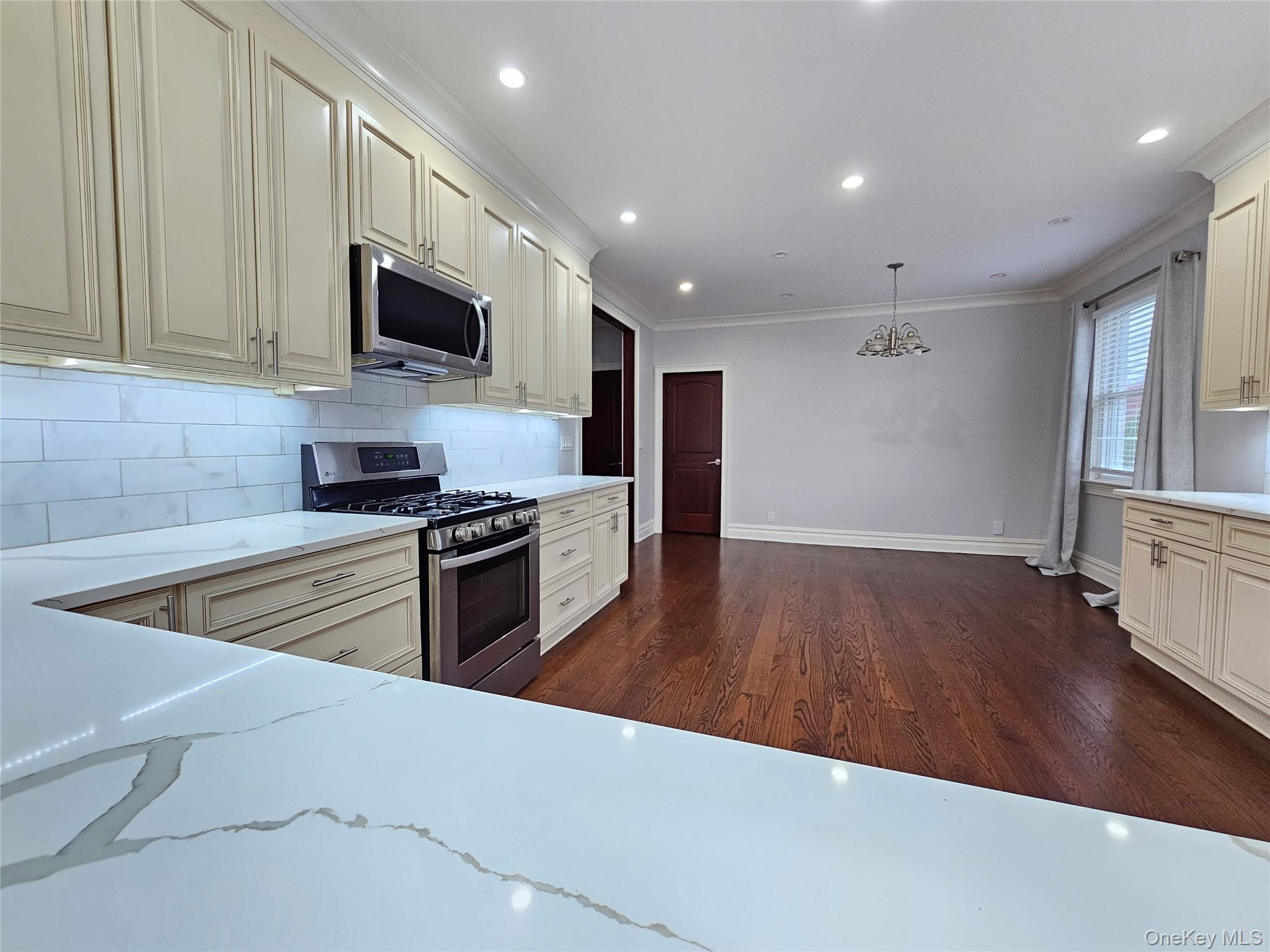 49 Greenridge Avenue Property Photo 9