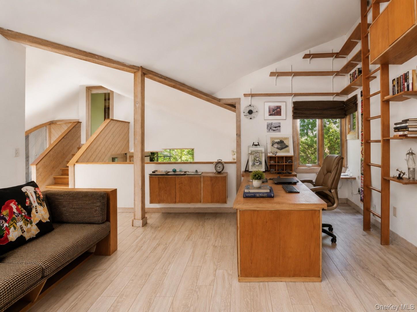 8 Cliff Court Property Photo 18