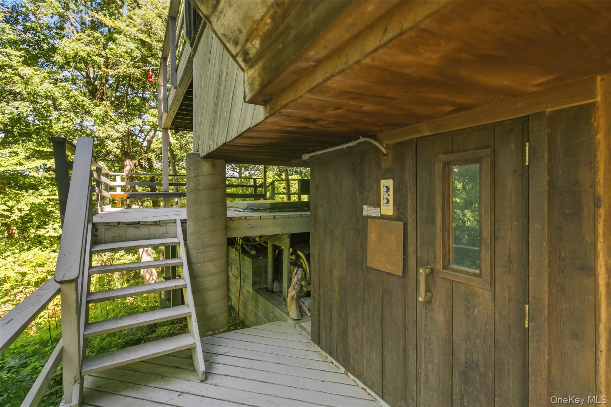 8 Cliff Court Property Photo 41