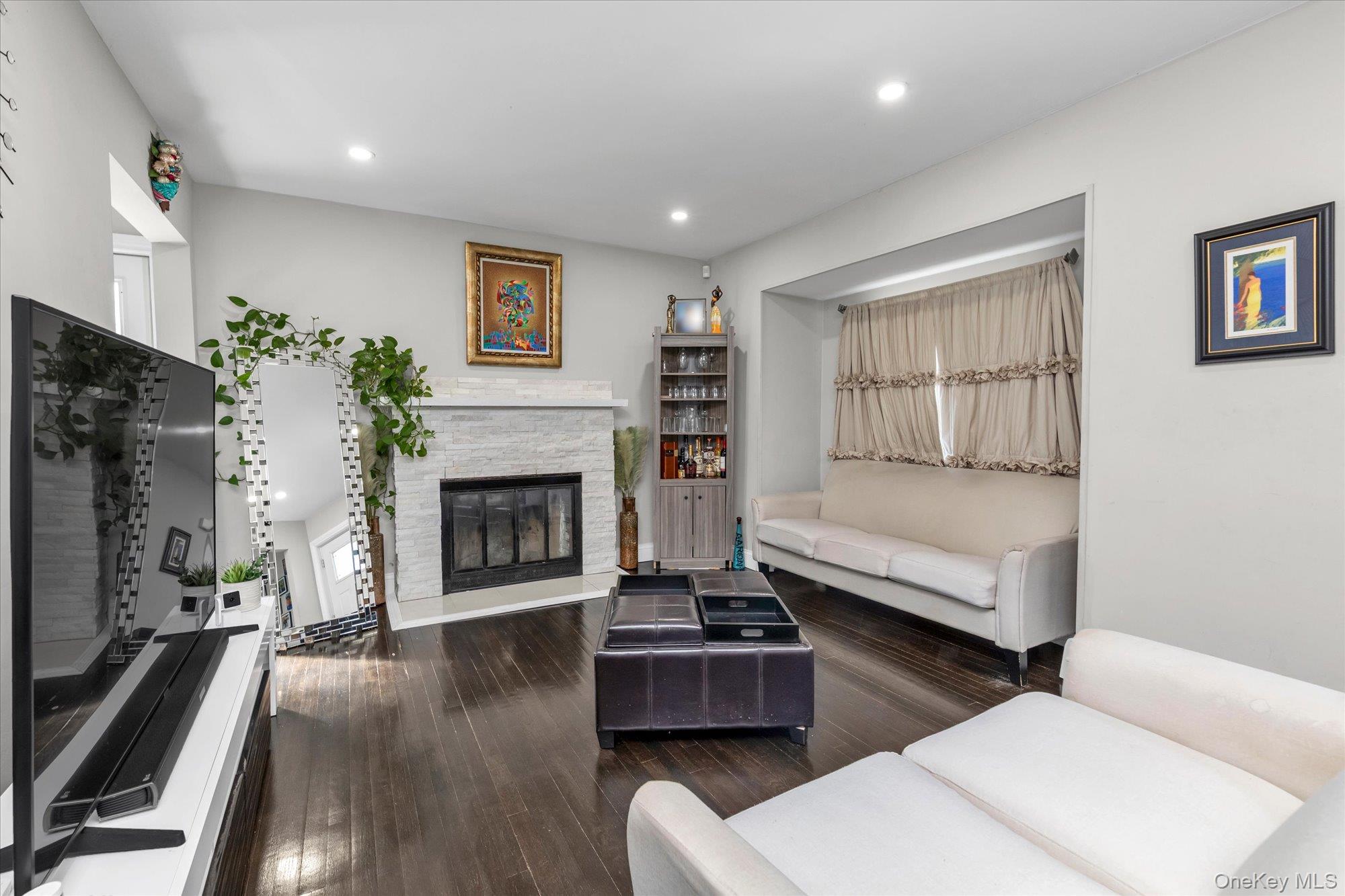 4 Lido Parkway Property Photo 3