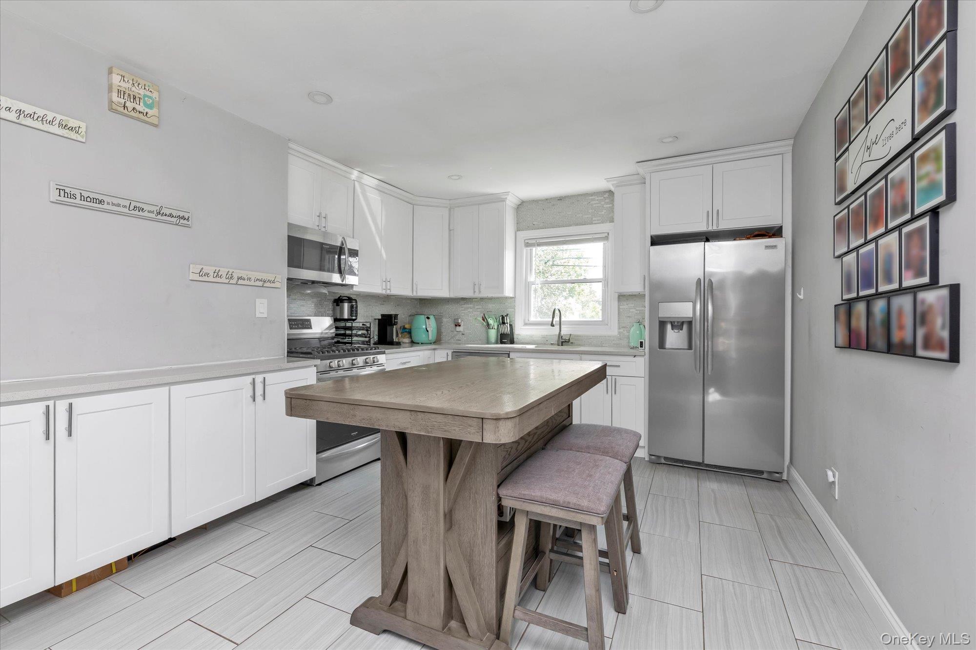4 Lido Parkway Property Photo 6
