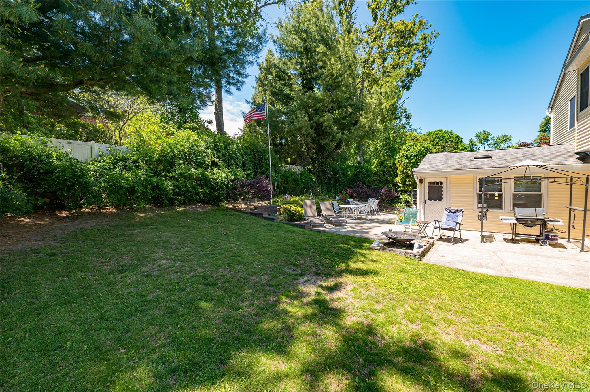 22 Vine Street Property Photo 21
