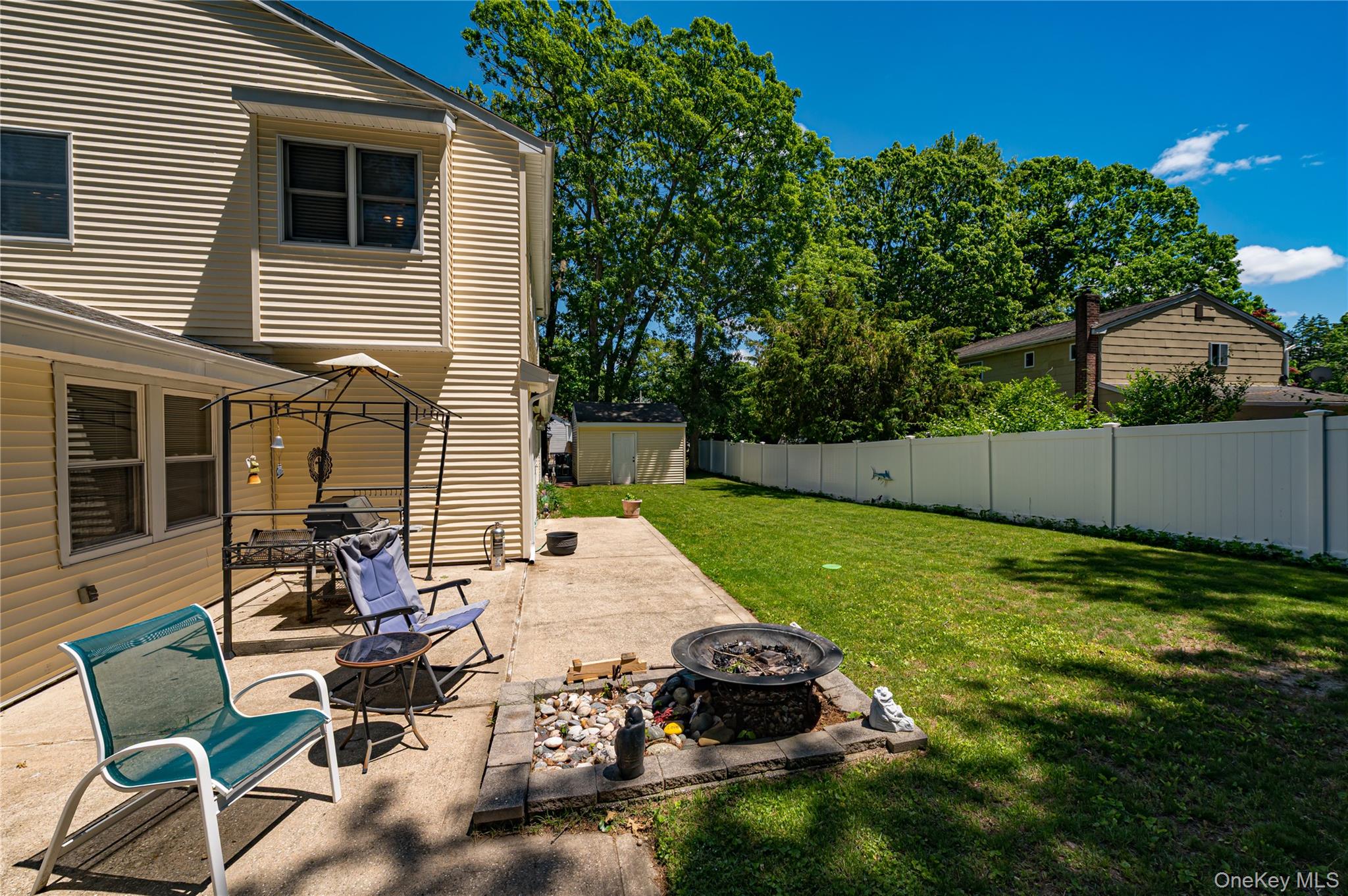 22 Vine Street Property Photo 25