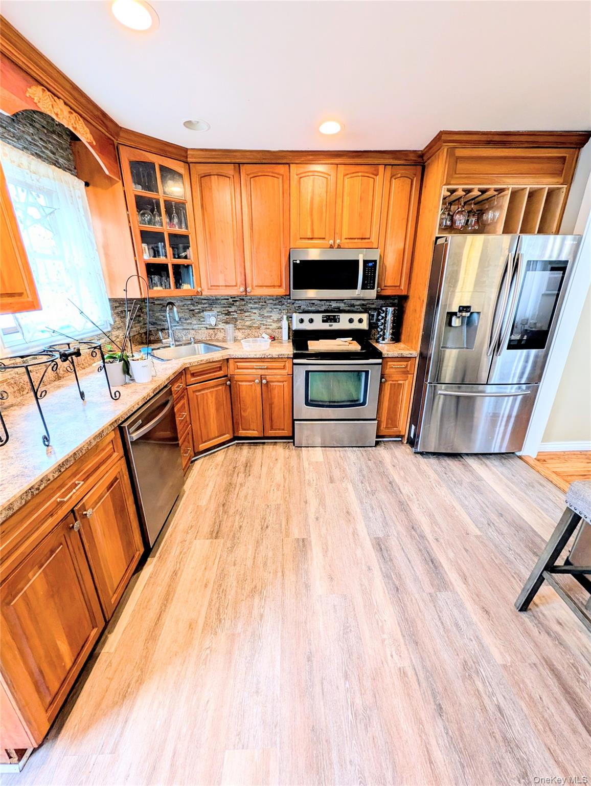 35 E Jackson Avenue Property Photo 4